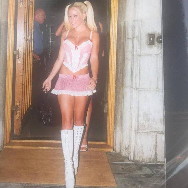 Бывшая модель Playboy Кендра Уилкинсон опубликовала свои фото, сделанные после второй беременности