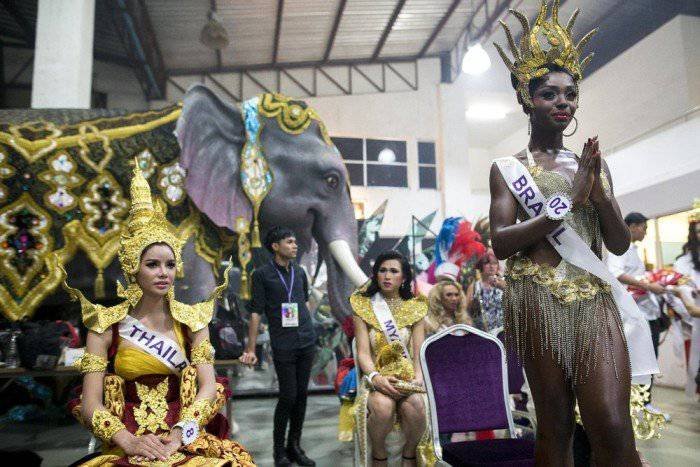 В Таиланде прошел финал конкурса красоты: MISS INTERNATIONAL QUEEN 2015 среди женщин-трансгендеров